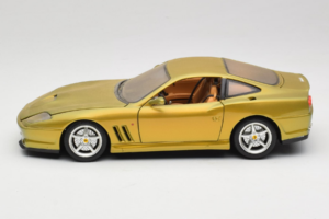 Ferrari 550 Maranello Gold Metallic Braccio & Gotz Bburago 1:18 3044-G1 Metall - pilt 4/8