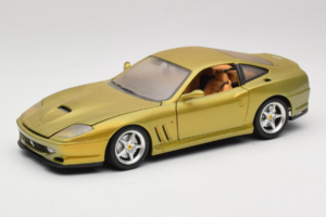 Ferrari 550 Maranello Gold Metallic Braccio & Gotz Bburago 1:18 3044-G1 Metall