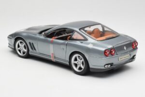 Ferrari 550 Maranello Hall Metallic Maisto 1:18 4839 Metall - pilt 5/6