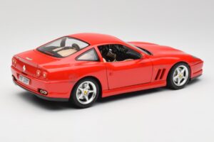 Ferrari 550 Maranello Punane Bburago 1:18 3064 Metall - pilt 3/8