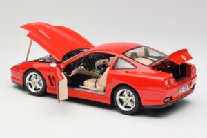 Ferrari 550 Maranello Punane Bburago 1:18 3064 Metall - pilt 5/8