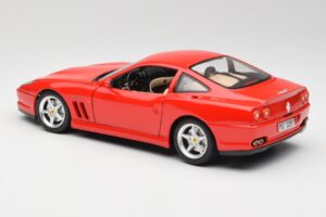 Ferrari 550 Maranello Punane Bburago 1:18 3064 Metall - pilt 7/8