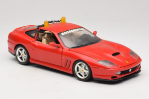Ferrari 550 Maranello Safety Car Rosso Corsa Bburago 1:18 3064-P1 Metall - pilt 6/8