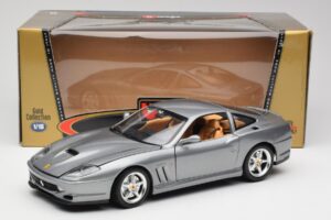 Ferrari 550 Maranello Hõbe Bburago 1:18 3344 Metall - pilt 8/8