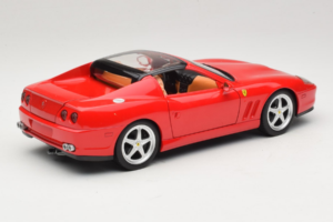 Ferrari 575M Superamerica Punane Hot Wheels 1:18 J2858 Metall - pilt 3/8