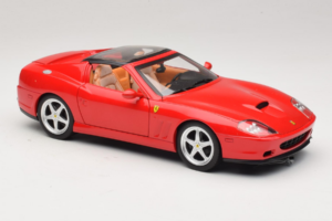 Ferrari 575M Superamerica Punane Hot Wheels 1:18 J2858 Metall - pilt 6/8