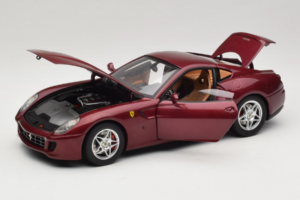 Ferrari 599 GTB Fiorano Tumepunane Hot Wheels 1:18 M1200 Metall - pilt 2/8