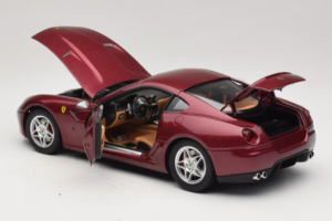 Ferrari 599 GTB Fiorano Tumepunane Hot Wheels 1:18 M1200 Metall - pilt 5/8