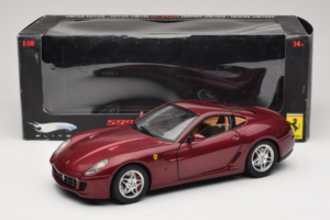 Ferrari 599 GTB Fiorano Tumepunane Hot Wheels 1:18 M1200 Metall - pilt 8/8