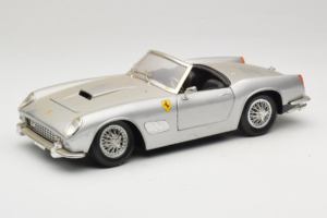 Ferrari California Kabriolett Hõbe Tonka 1:18 01109-S1 Metall