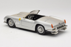 Ferrari California Kabriolett Hõbe Tonka 1:18 01109-S1 Metall - pilt 7/8