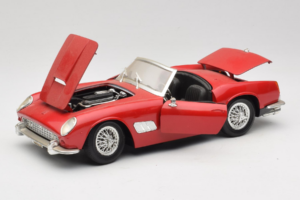 Ferrari California Kabriolett Punane Tonka 1:18 01109-P1 Metall - pilt 2/8
