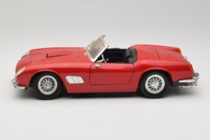 Ferrari California Kabriolett Punane Tonka 1:18 01109-P1 Metall - pilt 4/8