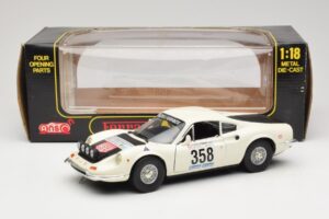 Ferrari Dino 246 GT Valge Anson 1:18 3580 Metall - pilt 8/8