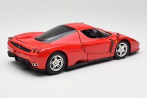 Ferrari Enzo Punane Hot Wheels 1:18 56293 Metall - pilt 3/8
