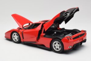 Ferrari Enzo Punane Hot Wheels 1:18 56293 Metall - pilt 5/8