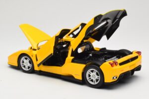Ferrari Enzo Kollane Hot Wheels 1:18 C1550 Metall - pilt 5/8