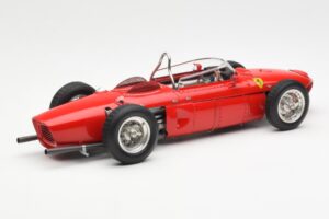 Ferrari Dino 156 Sharknose F1 1961 CMC 1:18 M-078 Metall - pilt 2/6