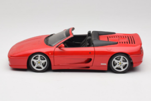 Ferrari F355 Spider Punane UT Models 1:18 180074030-P1 Metall - pilt 4/7