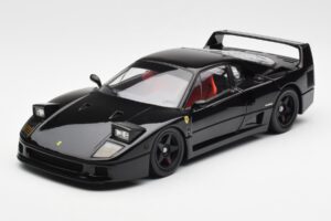 Ferrari F40 Must Kyosho 1:18 08416BK Metall - pilt 3/10