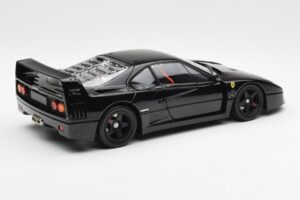 Ferrari F40 Must Kyosho 1:18 08416BK Metall - pilt 4/10