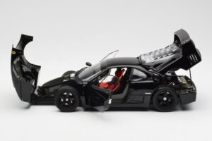 Ferrari F40 Must Kyosho 1:18 08416BK Metall - pilt 5/10