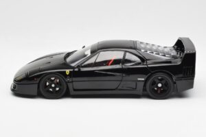 Ferrari F40 Must Kyosho 1:18 08416BK Metall - pilt 6/10