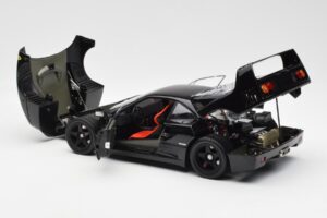 Ferrari F40 Must Kyosho 1:18 08416BK Metall - pilt 7/10