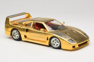 Ferrari F40 Chrome Gold Limited Edition 250 pcs Bburago 1:18 3332-G1 Metall - pilt 6/8