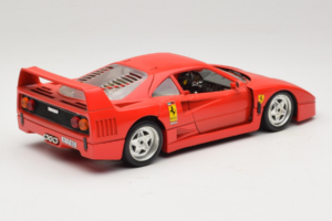 Ferrari F40 Club Deutschland Punane Bburago 1:18 3032-L3 Metall - pilt 3/8