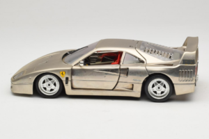 Ferrari F40 Dark Chrome Silver Kroymans Piiratud Väljaanne Bburago 1:18 3032-C2 Metall - pilt 4/8