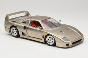 Ferrari F40 Dark Chrome Silver Kroymans Piiratud Väljaanne Bburago 1:18 3032-C2 Metall - pilt 6/8