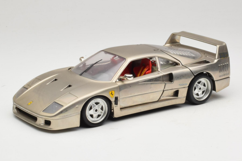 Ferrari F40 Dark Chrome Silver Kroymans Piiratud Väljaanne Bburago 1:18 3032-C2 Metall
