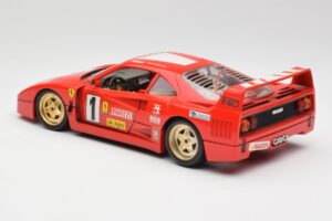 Ferrari F40 Evoluzione Bburago 1:18 3042 Metall - pilt 7/8