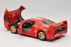Ferrari F40 Evoluzione #1 Pirelli Punane 1992 Bburago 1:18 3042-P1 Metall - pilt 5/8