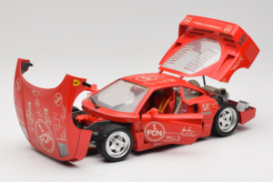 Ferrari F40 Evoluzione FC Nürnberg Special Edition Punane Bburago 1:18 3042-FCN Metall - pilt 2/8