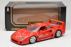 Ferrari F40 Evoluzione FC Nürnberg Special Edition Punane Bburago 1:18 3042-FCN Metall - pilt 8/8