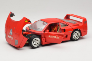 Ferrari F40 Evoluzione Punane Master Line Bburago 1:18 3042-M1 Metall - pilt 2/8