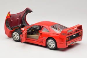 Ferrari F40 Evoluzione Punane Master Line Bburago 1:18 3042-M1 Metall - pilt 5/8