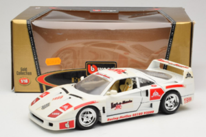 Ferrari F40 Kart-o-Mania Valge Bburago 1:18 3332-W3 Metall - pilt 8/8