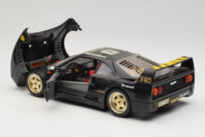 Ferrari F40 Magneti Marelli #3 Must Bburago 1:18 3022-B1 Metall - pilt 5/8