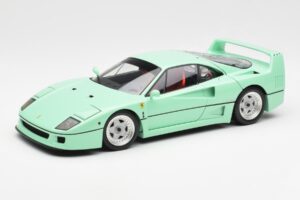 Ferrari F40 Mündi Roheline Kyosho 1:18 08416MG Metall