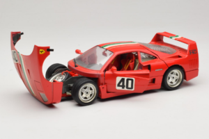 Ferrari F40 #40 Punane Itaalia Lipuga Bburago 1:18 3032-P1 Metall - pilt 2/8