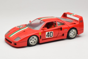 Ferrari F40 #40 Punane Itaalia Lipuga Bburago 1:18 3032-P1 Metall