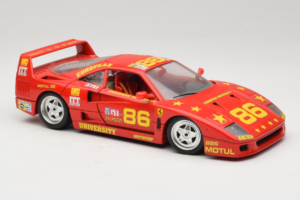 Ferrari F40 LM #86 Ch. Pozzi IMSA 24 Hours of Le Mans 1985 Punane Bburago 1:18 3332-P6 Metall - pilt 6/8