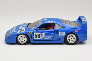 Ferrari F40 Pilot #56 Sinine Bburago 1:18 3332-BL1 Metall - pilt 4/8