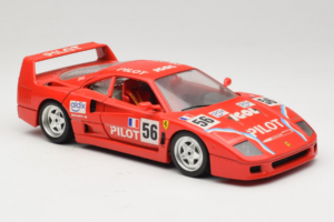 Ferrari F40 #56 Pilot Punane 1987 Bburago 1:18 3332-P2 Metall - pilt 6/8