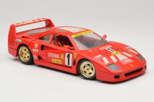 Ferrari F40 Pirelli Agip #1 Ferrari Club Italia Punane Bburago 1:18 3032-P2 Metall - pilt 6/8