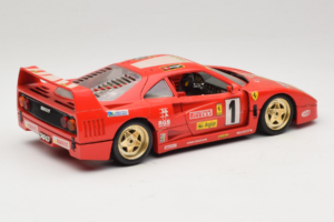Ferrari F40 Evoluzione #1 Pirelli Agip Punane Kuldiste Ratastega 1992 Bburago 1:18 3042-P2 Metall - pilt 3/8