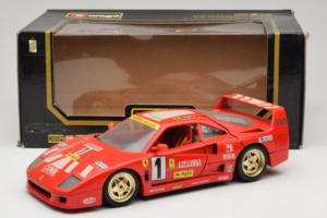 Ferrari F40 Evoluzione #1 Pirelli Agip Punane Kuldiste Ratastega 1992 Bburago 1:18 3042-P2 Metall - pilt 8/8